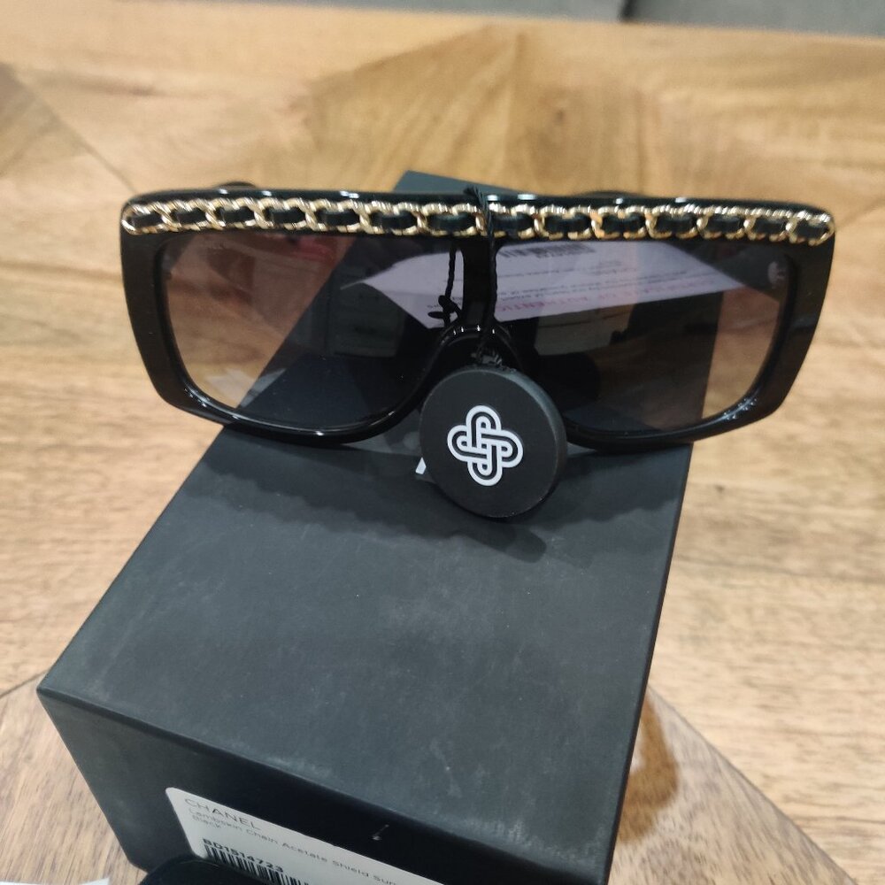 CHANEL sunglasses New